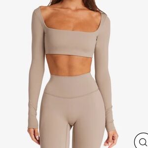 CSB long sleeve crop